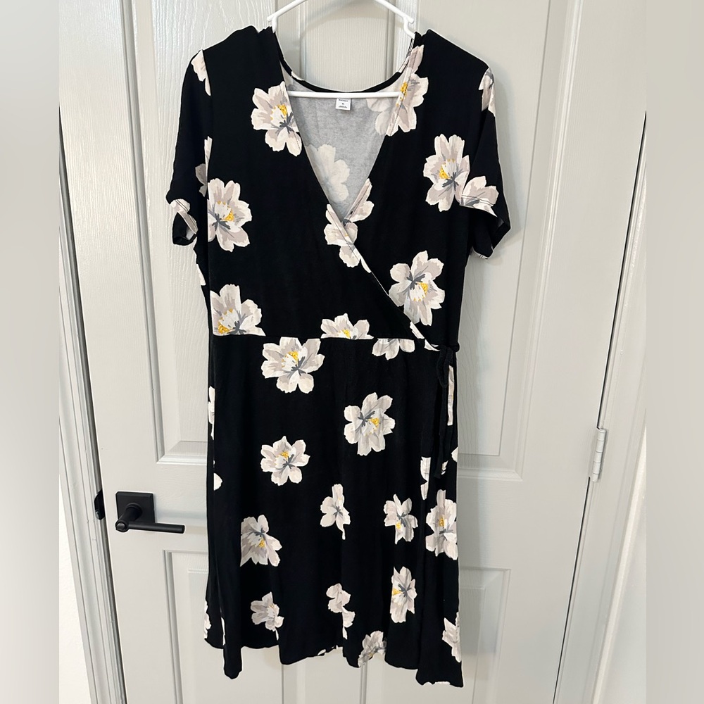 Black Floral Old Navy Wrap Dress